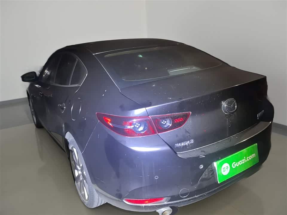 Mazda 3 Angkesaila