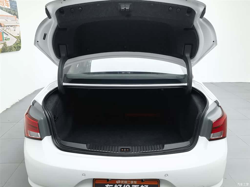 Buick Verano, 2018 16