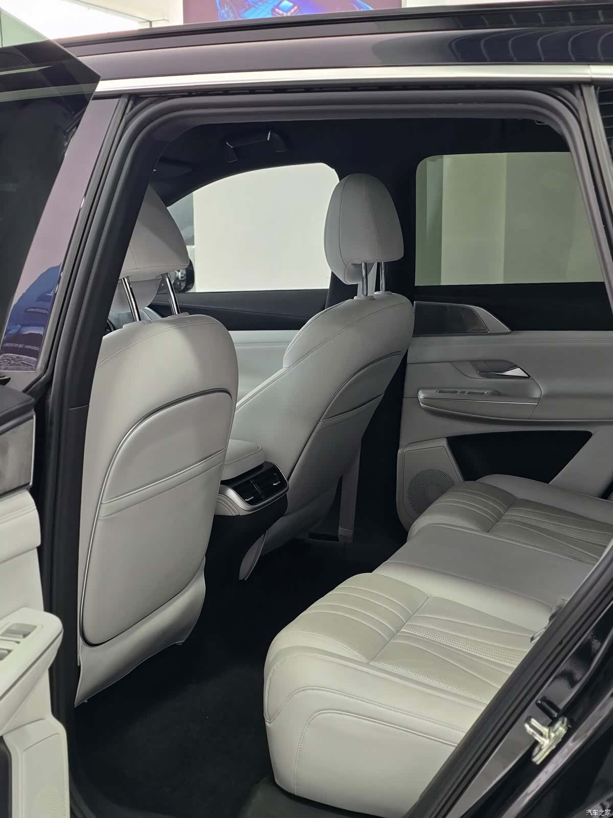 Xpeng G9, 2024 9