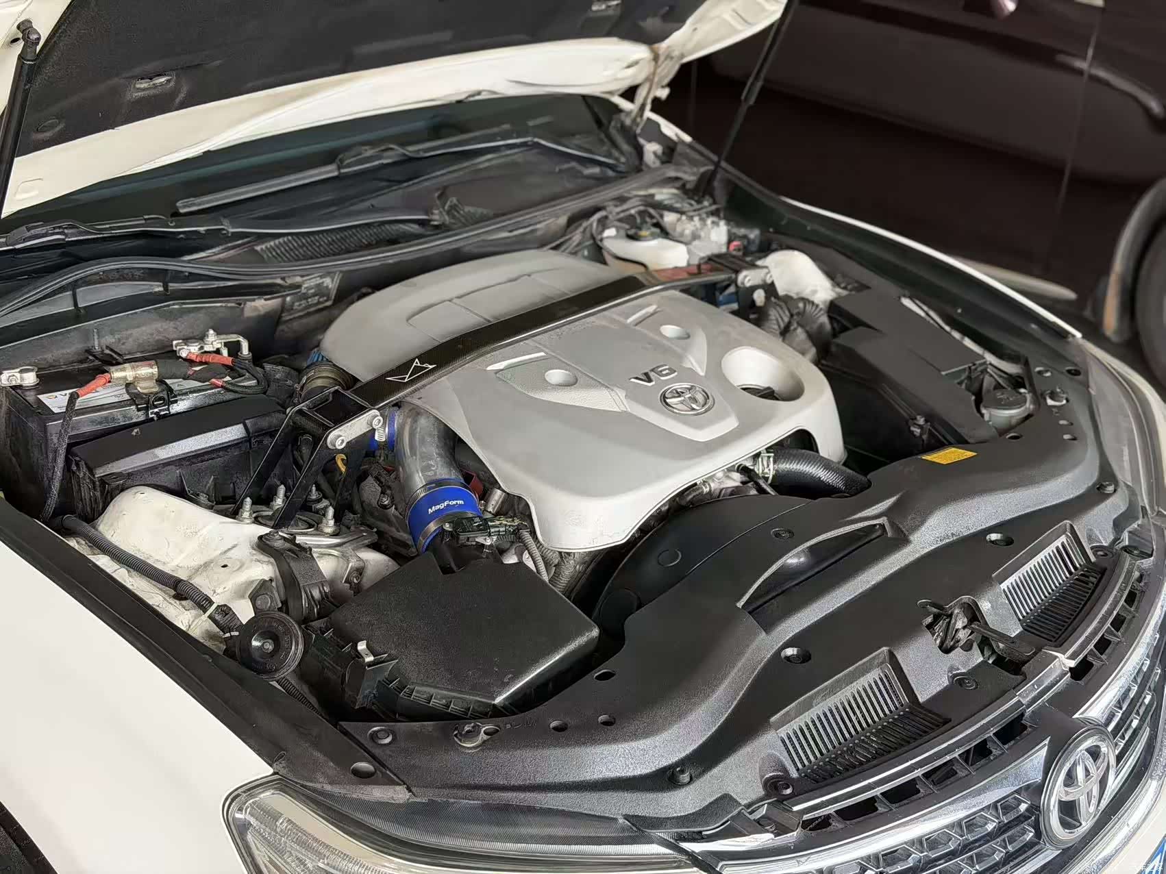 Toyota 2.5V, 2015 8
