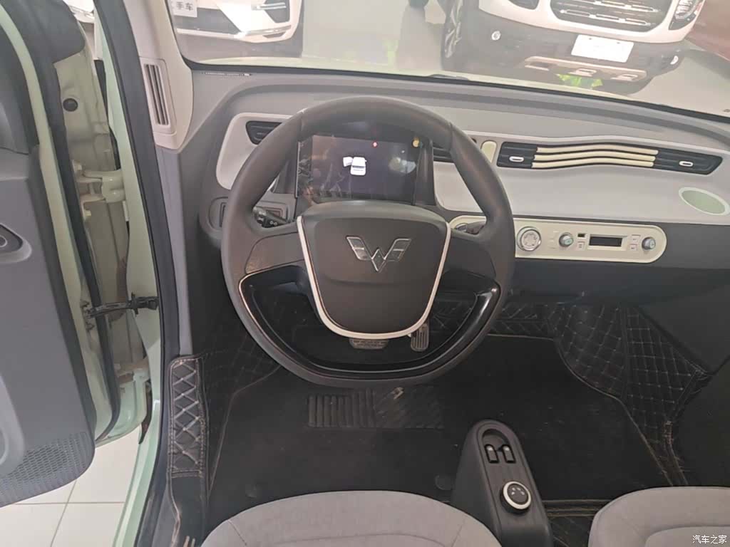 Wuling MINIEV, 2022 11