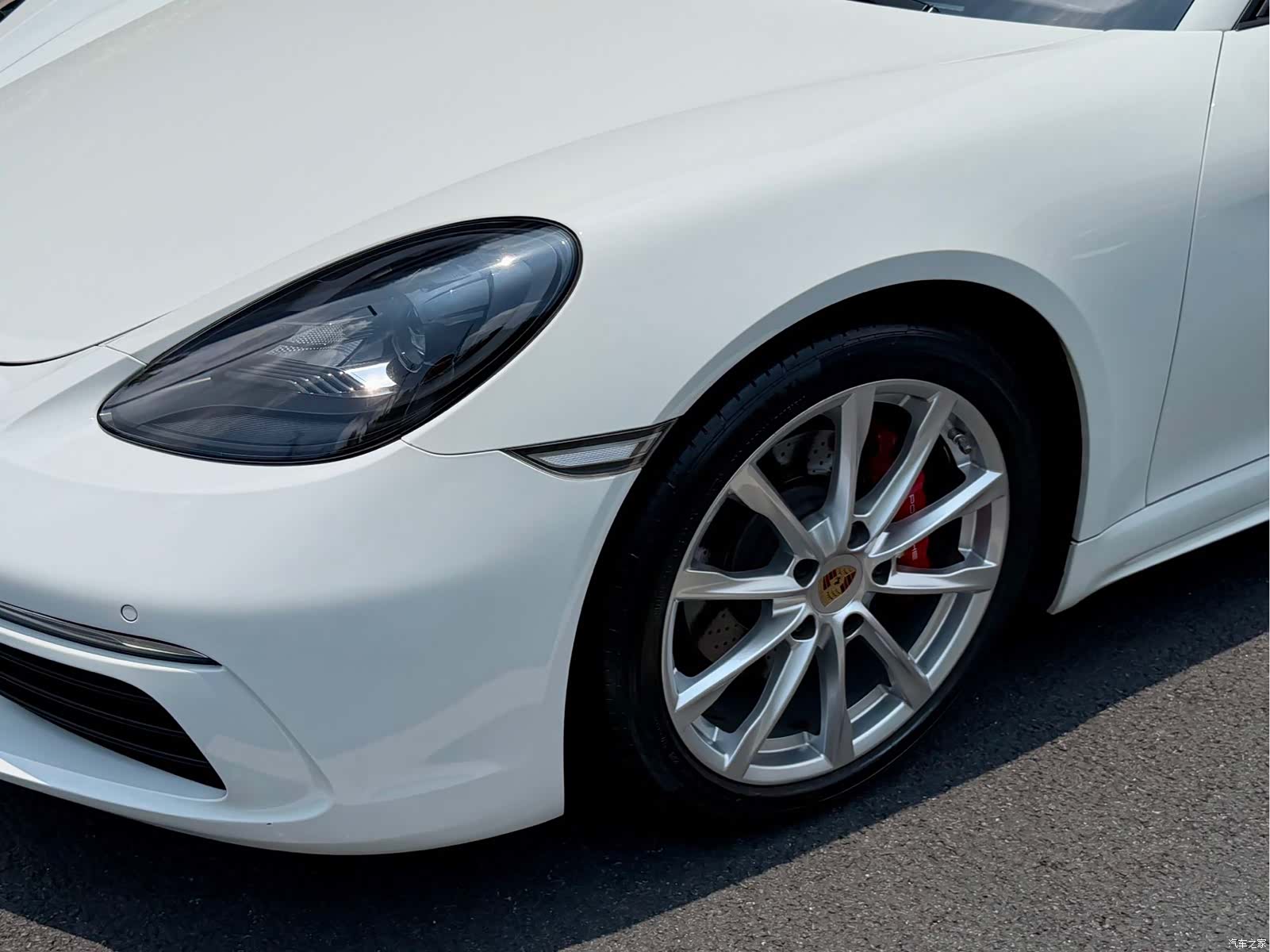 Porsche Cayman, 2019 9