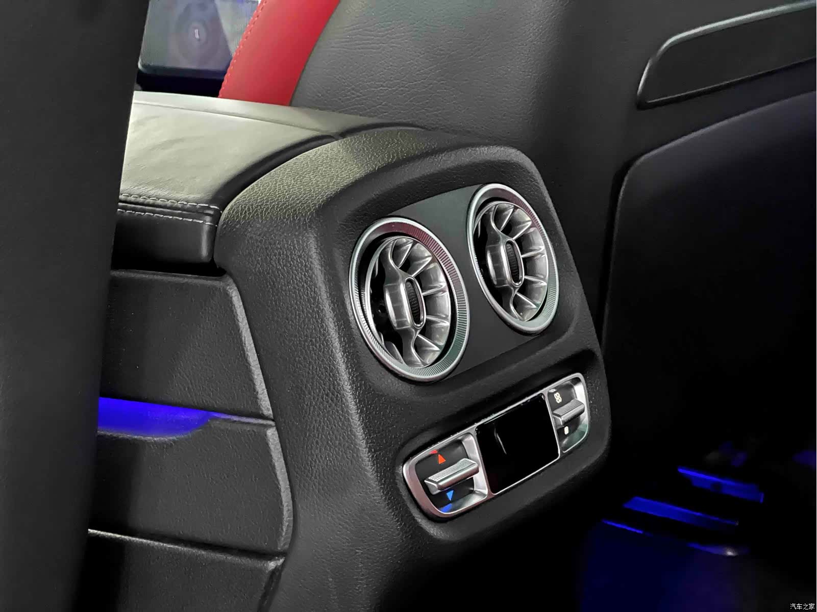 Mercedes-Benz G-Class, 2022 29