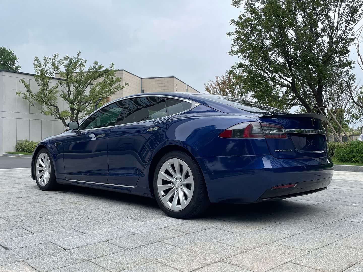 Tesla Model S, 2017 12