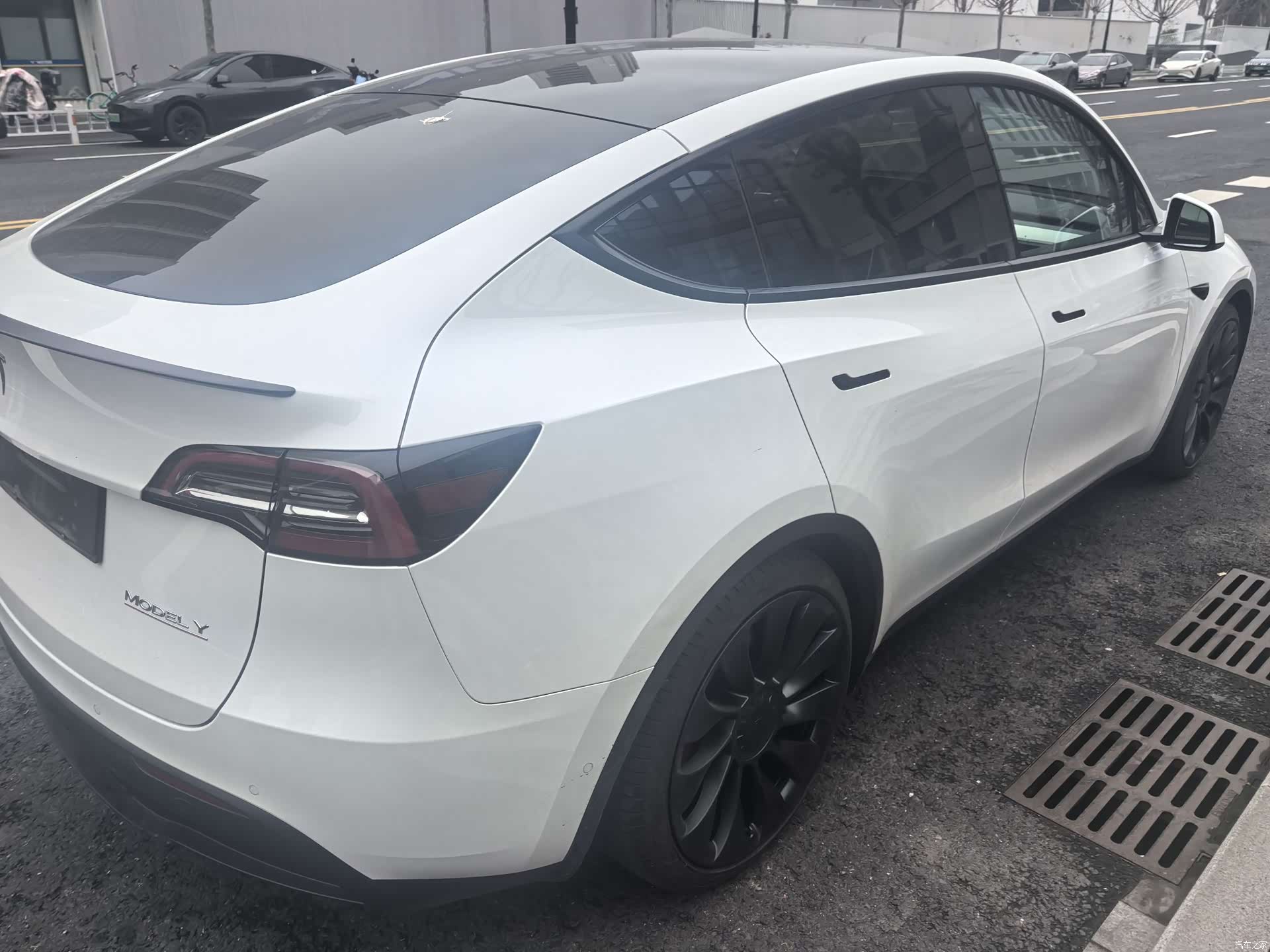 Tesla Model Y, 2022 11