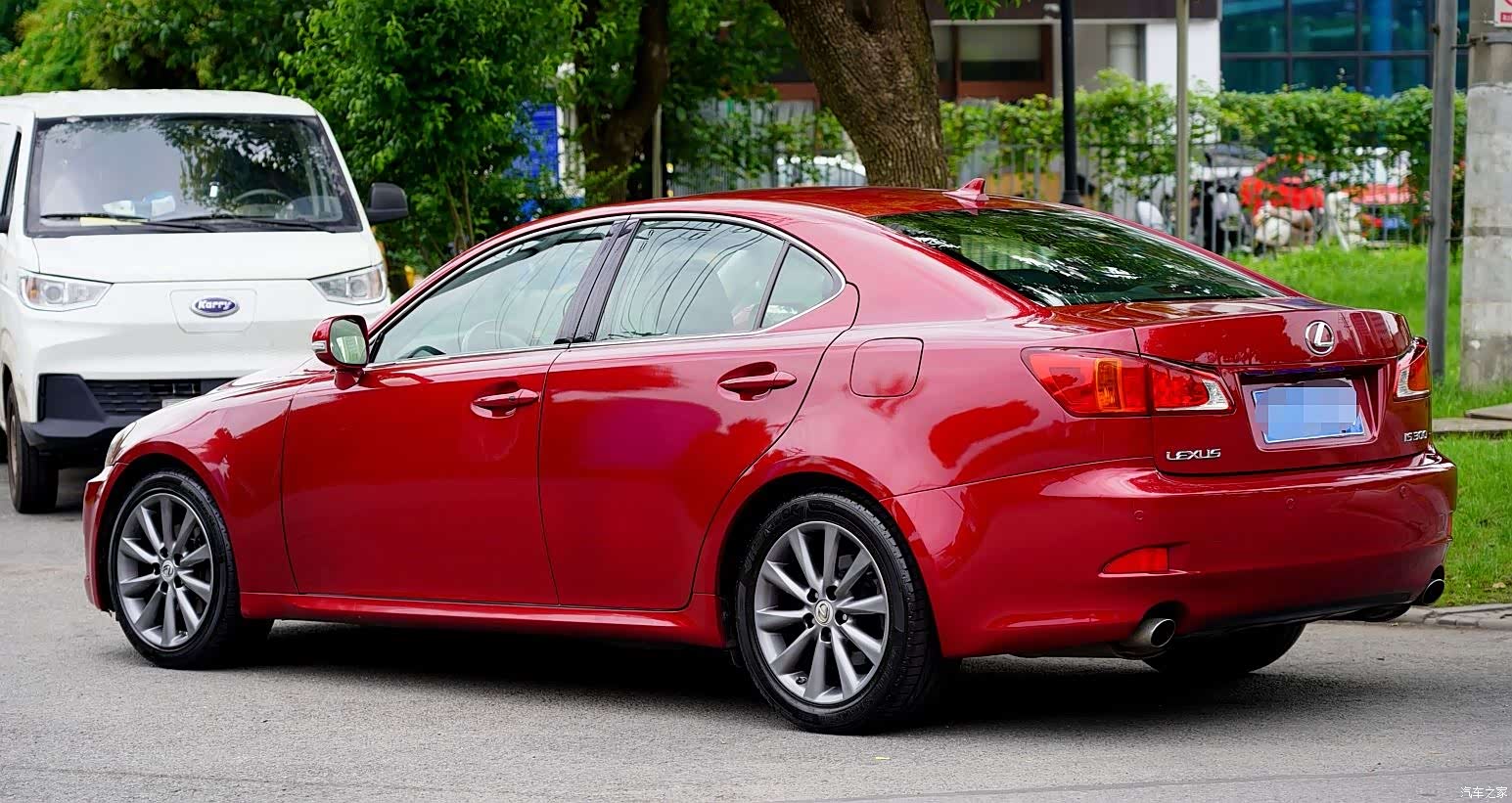 Lexus IS, 2010 3