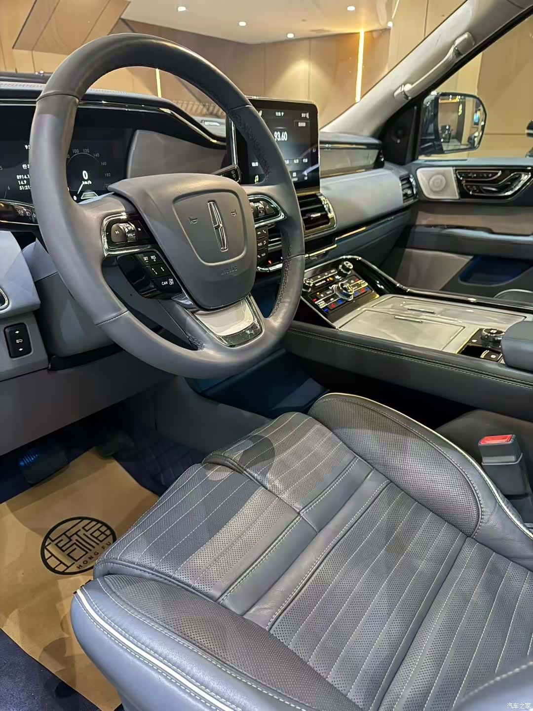 Lincoln Navigator, 2019 2