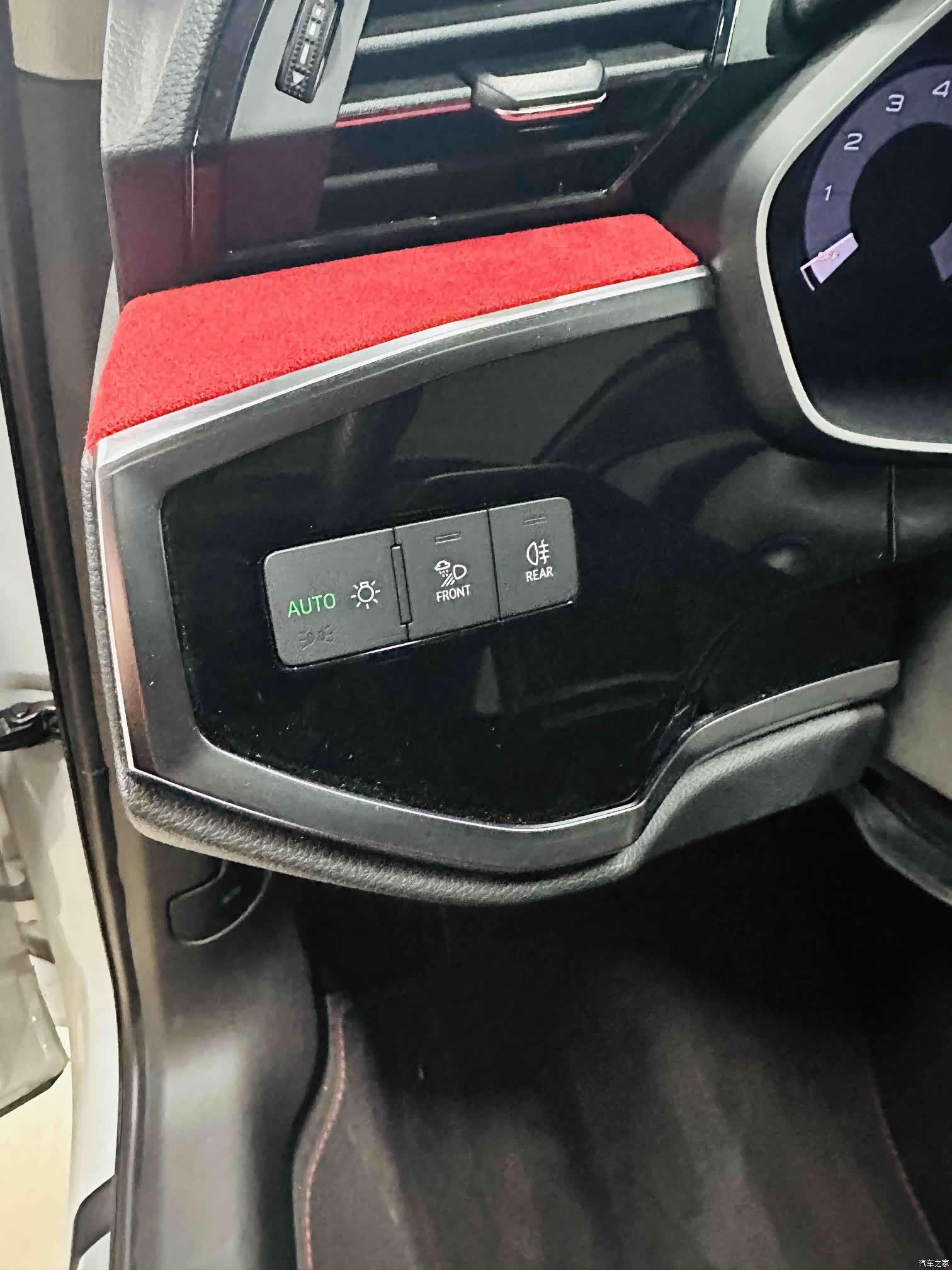 Audi Q3, 2021 11