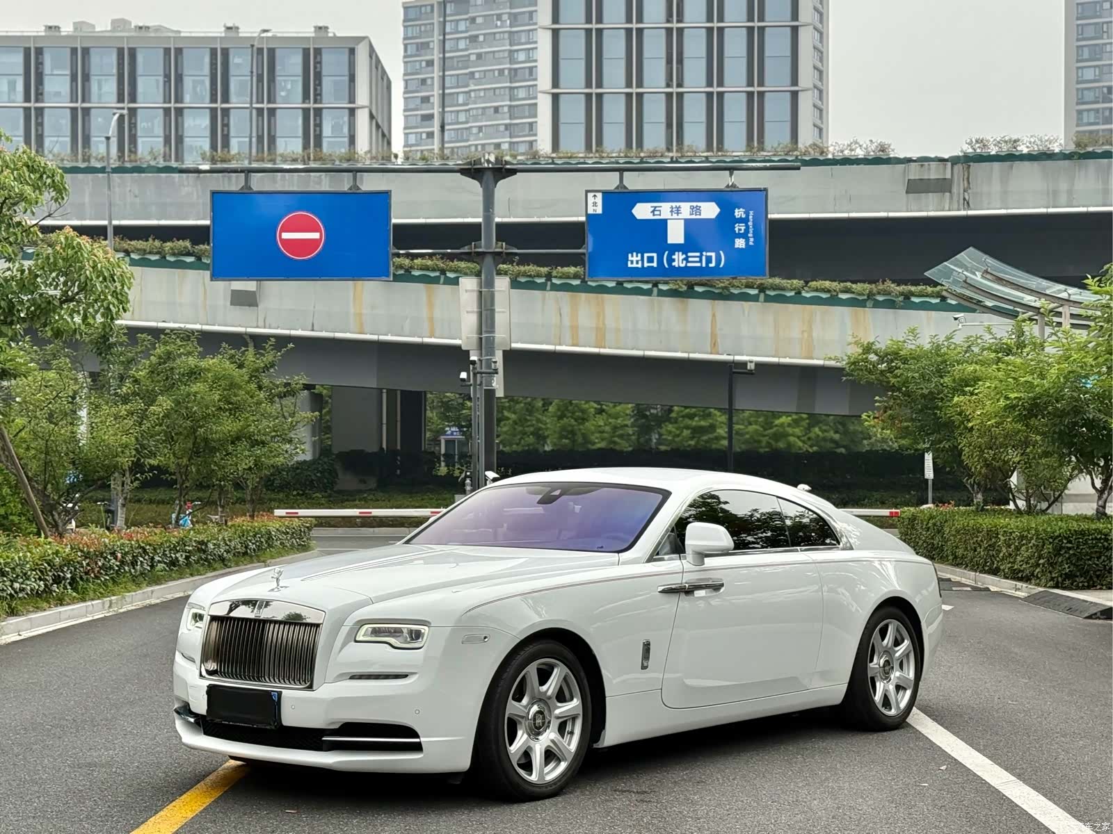 Rolls-Royce Wraith, 2021 3
