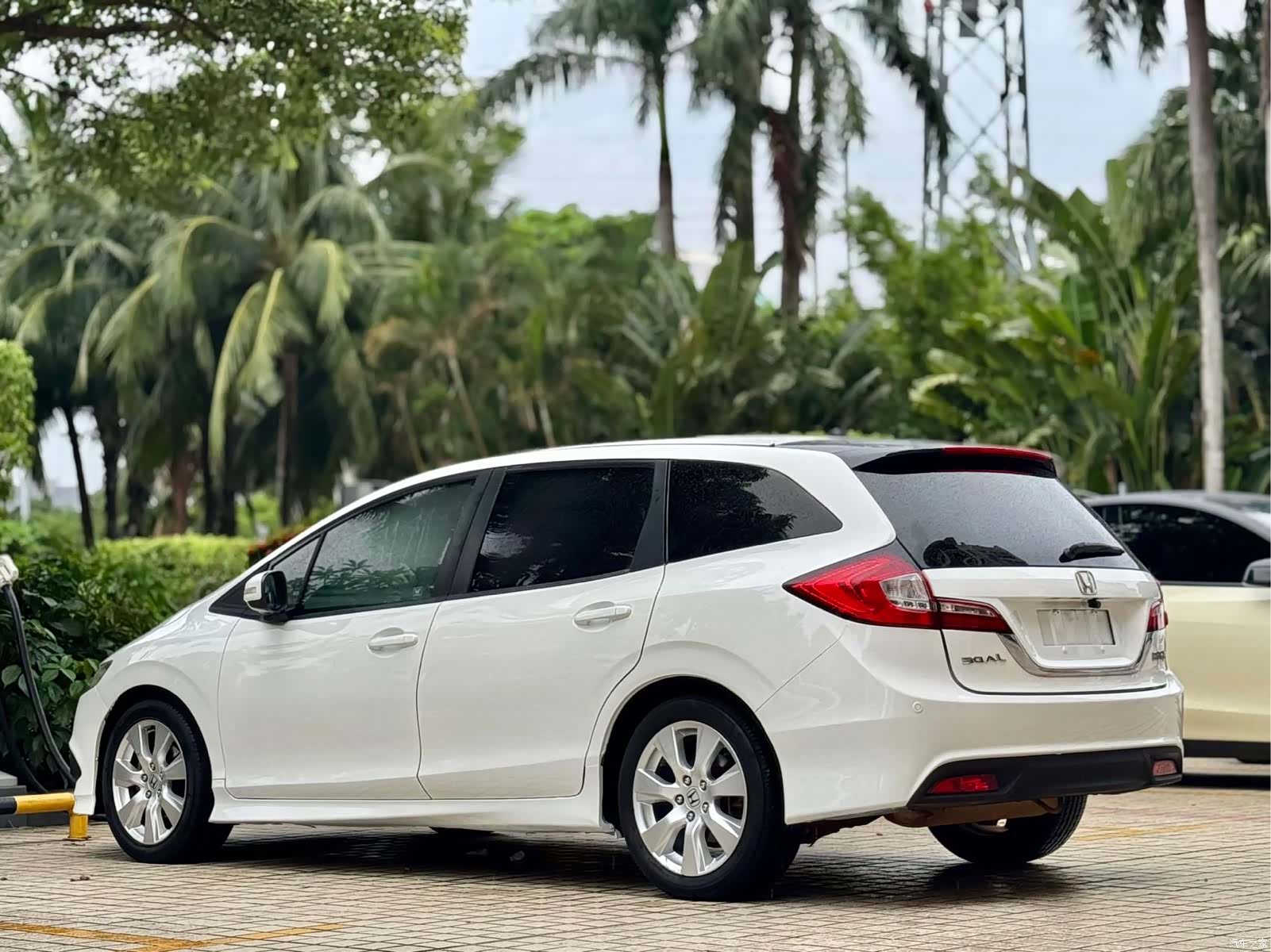 Honda Jade, 2014 19