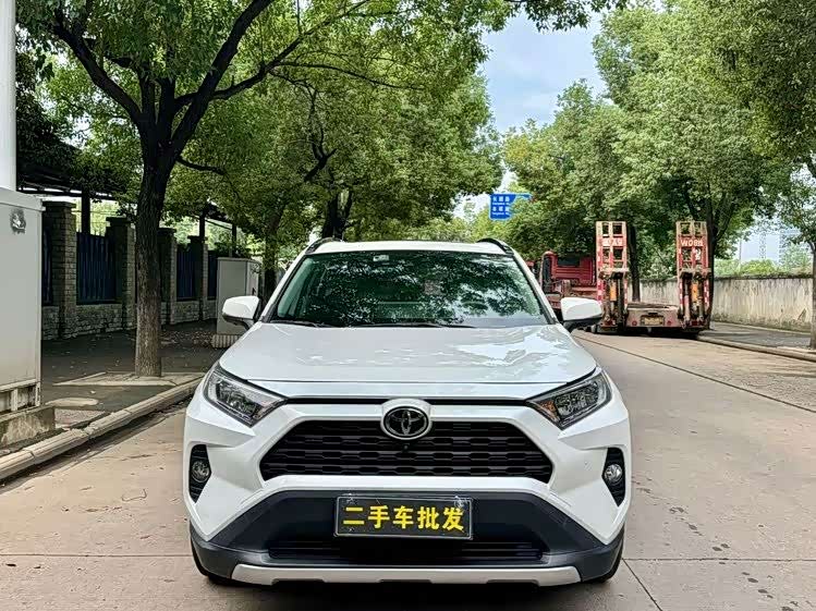 Toyota RAV4 Rongfang