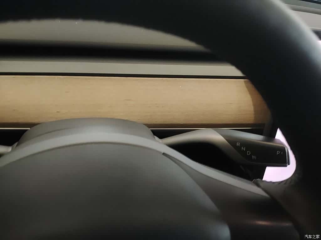 Tesla Model Y, 2023 14