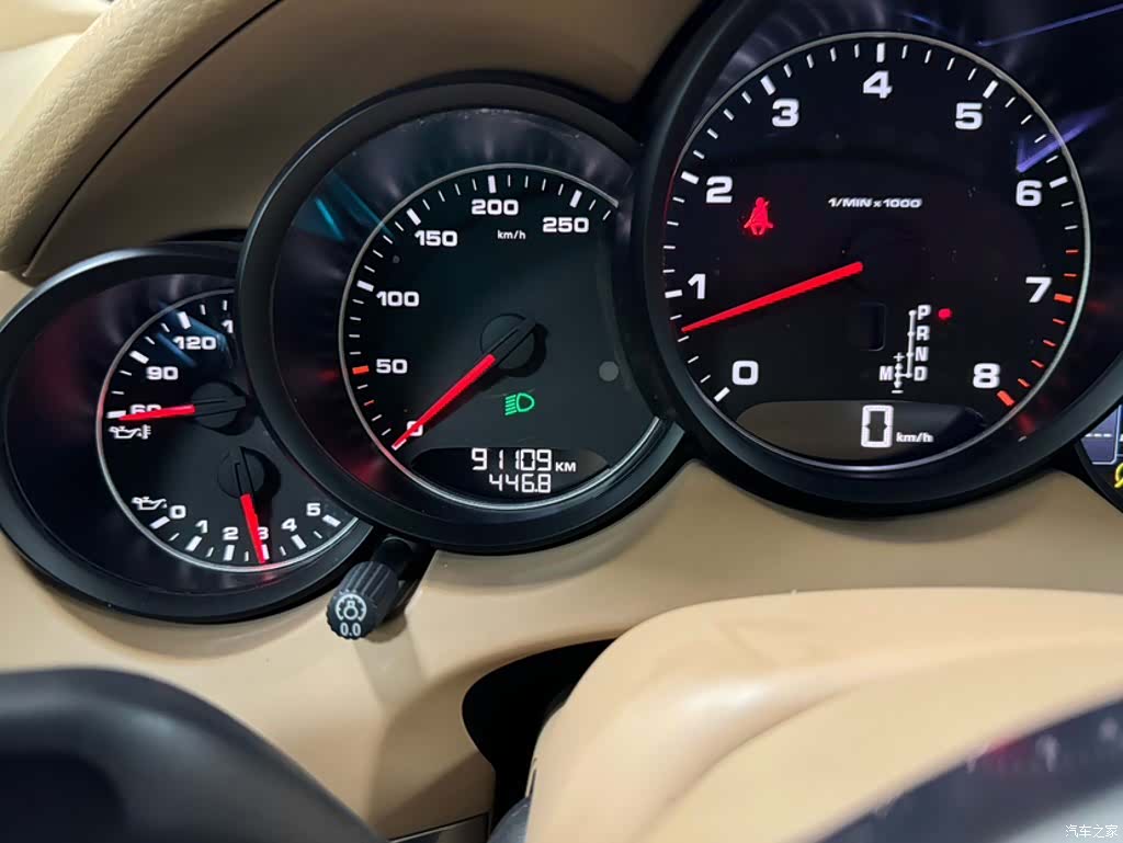 Porsche Cayenne, 2015 3