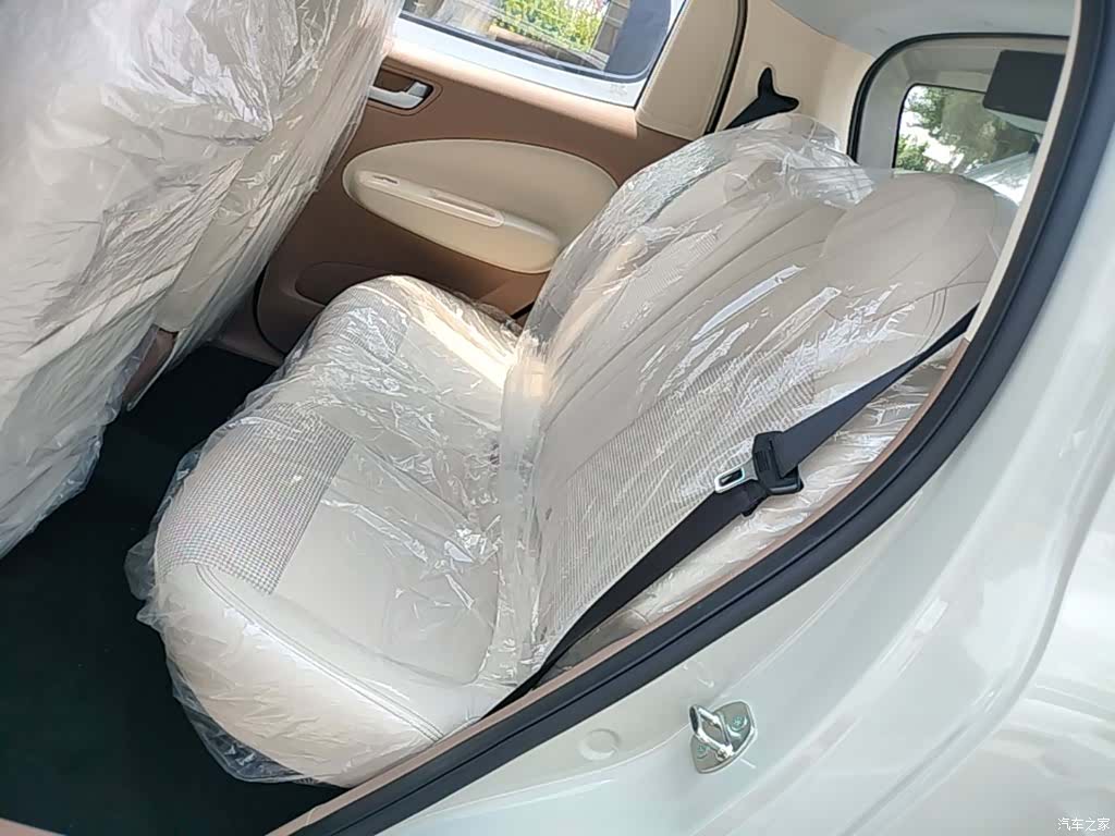 Wuling MINIEV, 2026 17