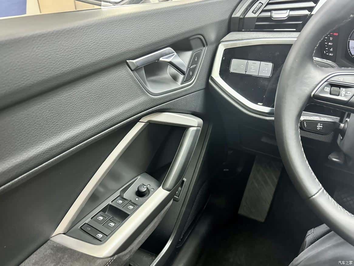Audi Q3, 2022 19