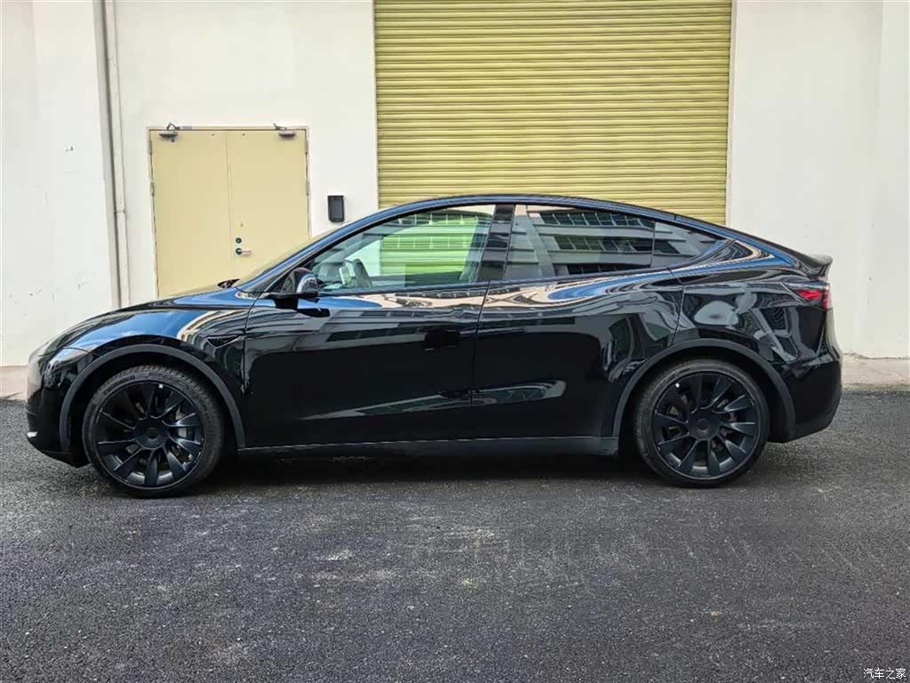 Tesla Model Y, 2023 11