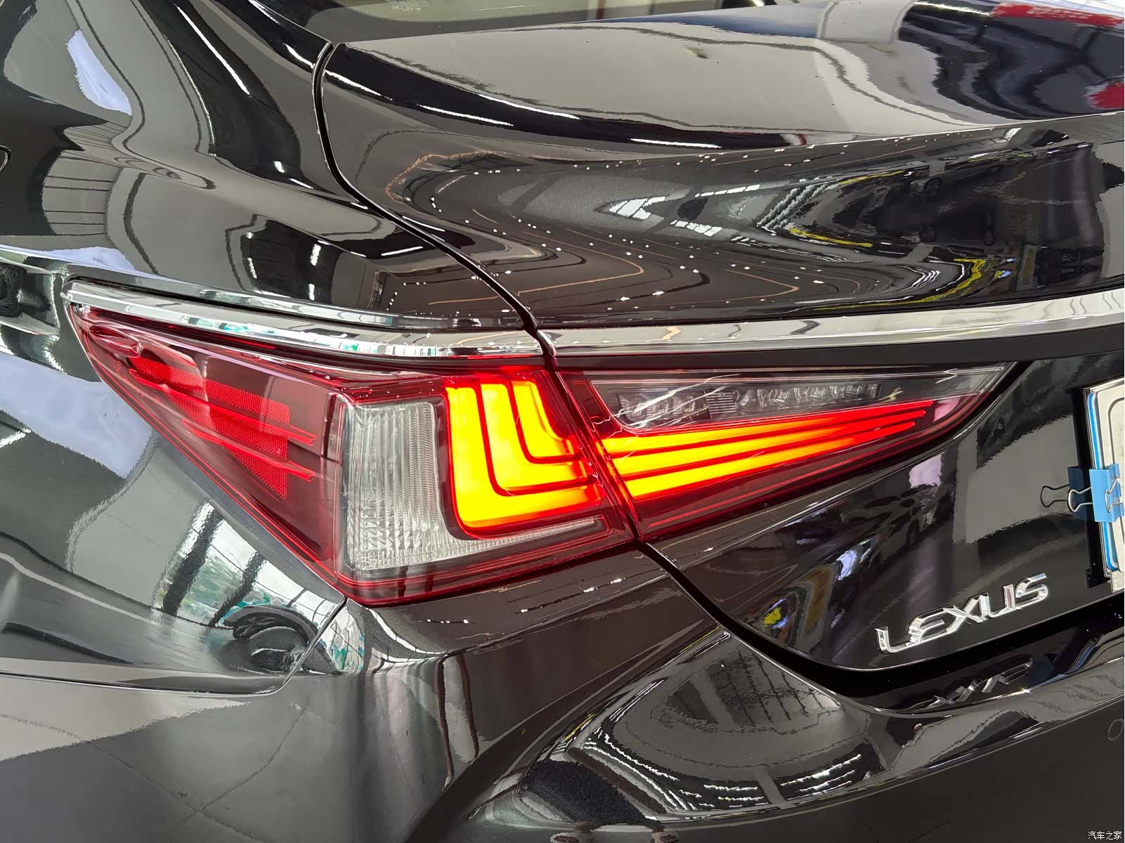 Lexus ES, 2018 15
