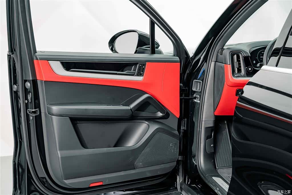Porsche Cayenne, 2025 17
