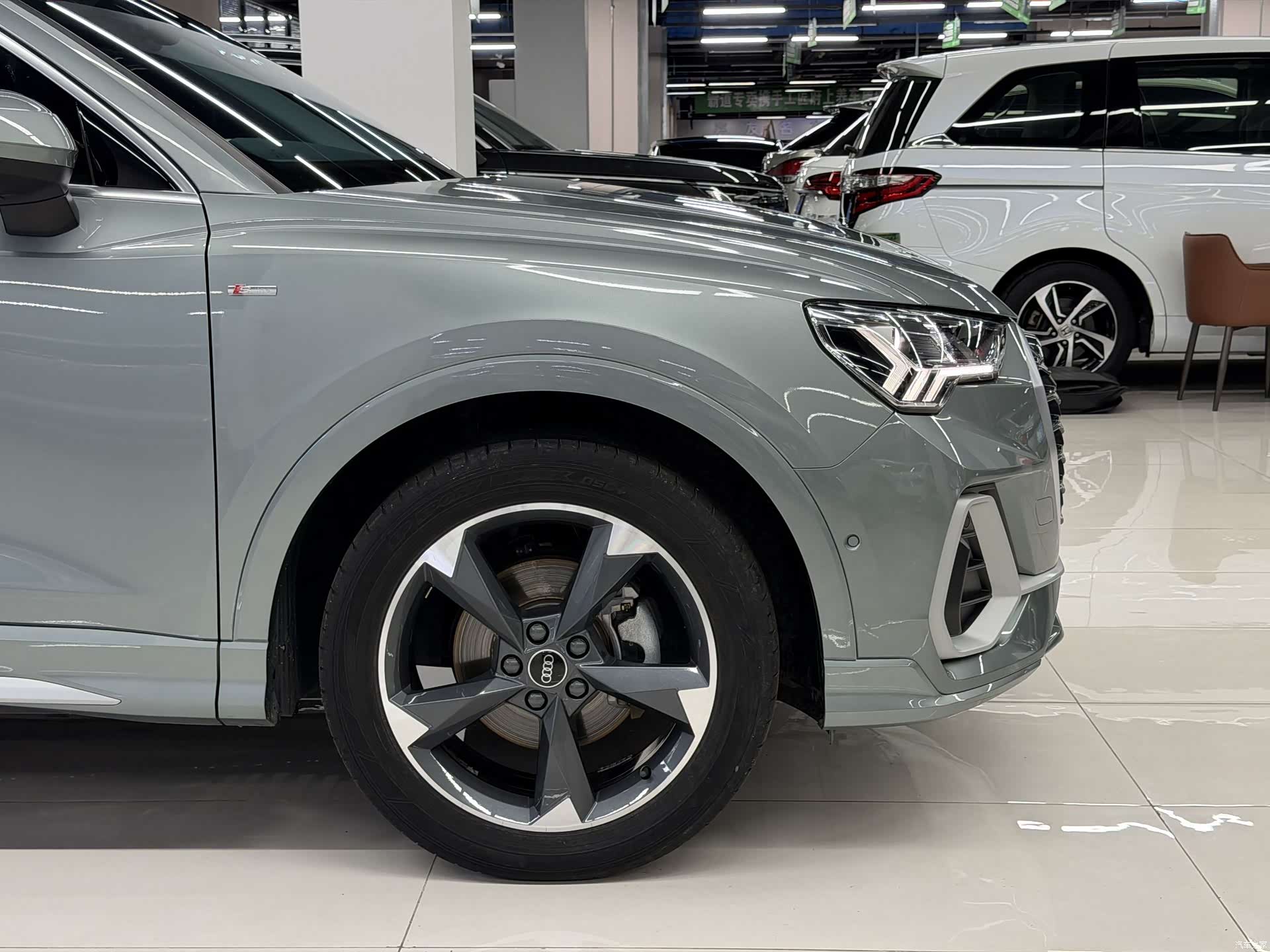 Audi Q3, 2022 4