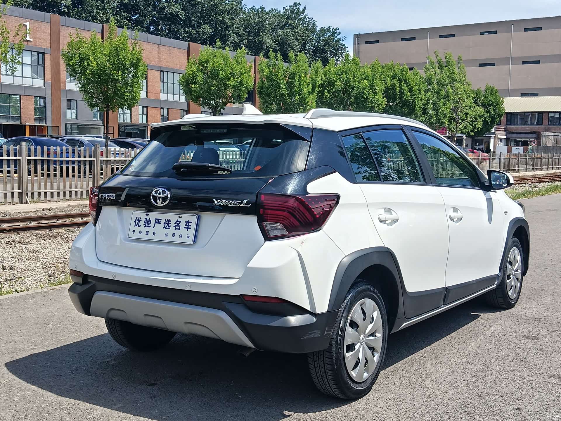 Toyota YARiS L, 2022 7