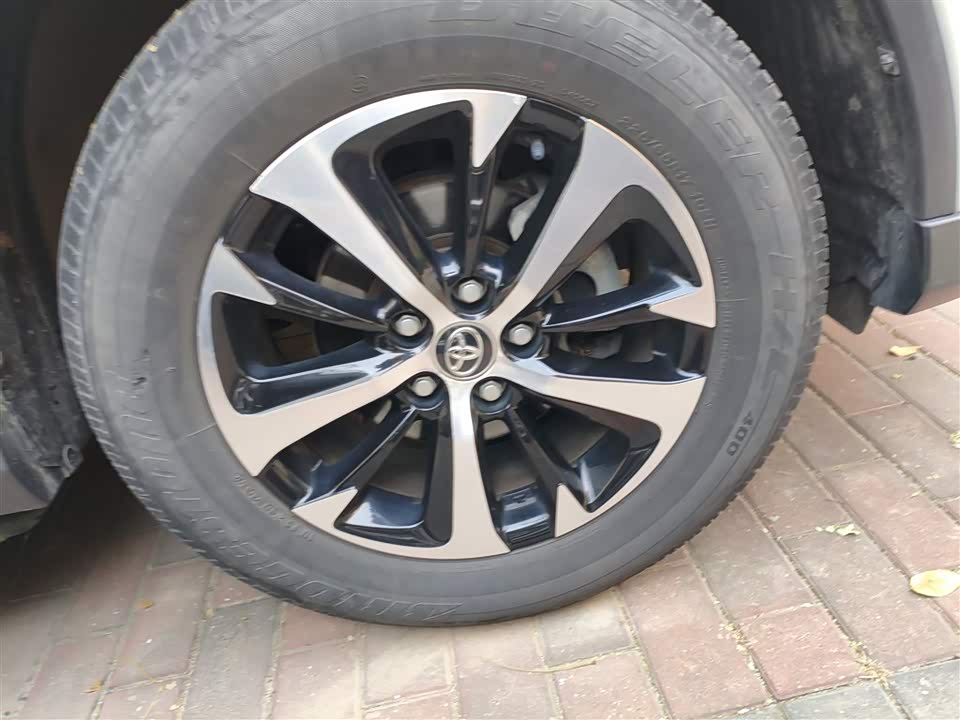 Toyota RAV4 Rongfang