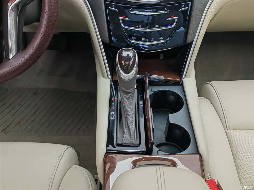 Cadillac XTS, 2017 13