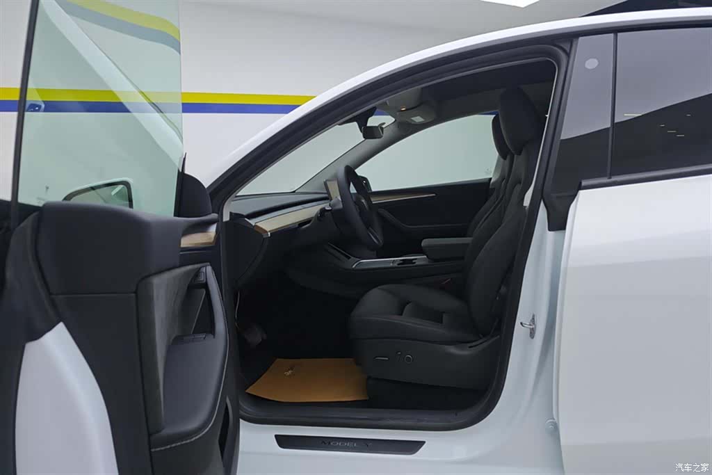 Tesla Model Y, 2022 9