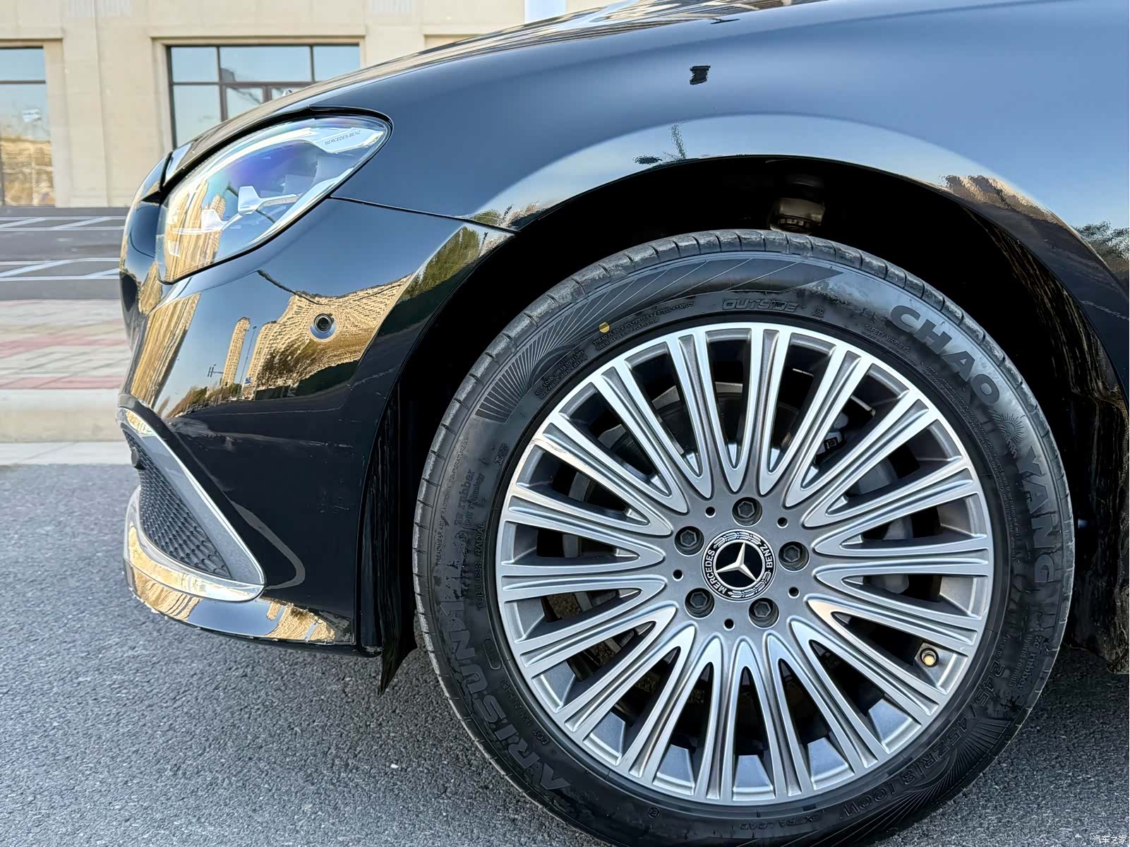 Mercedes-Benz E-Class, 2023 14