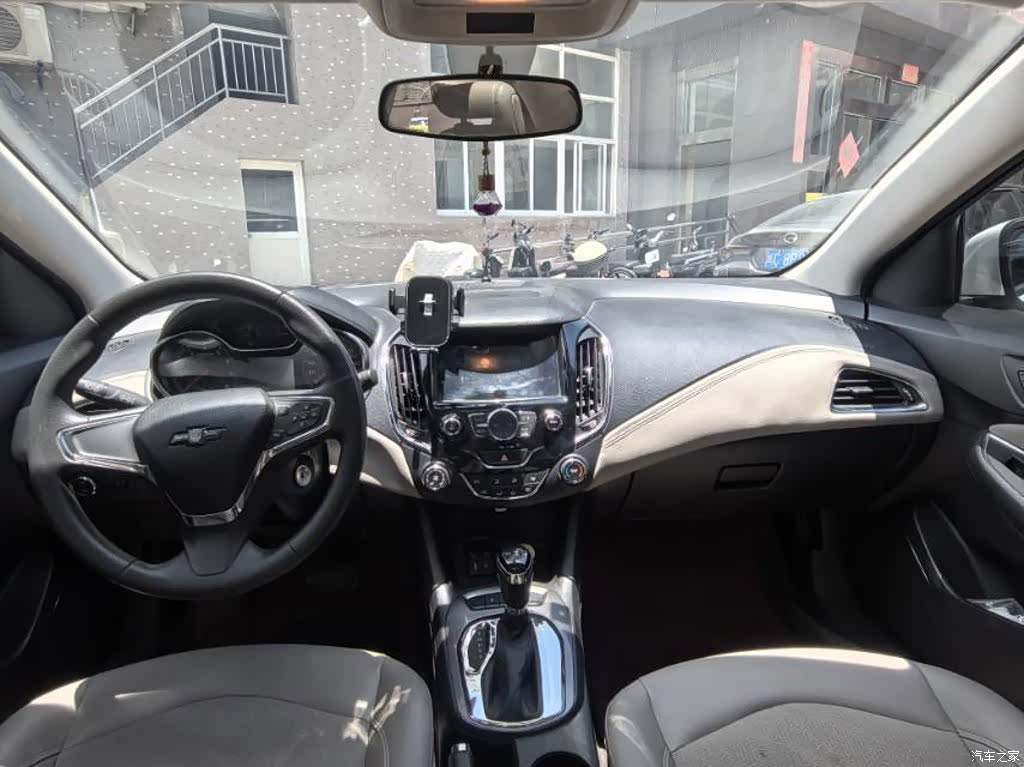 Chevrolet SE, 2015 8