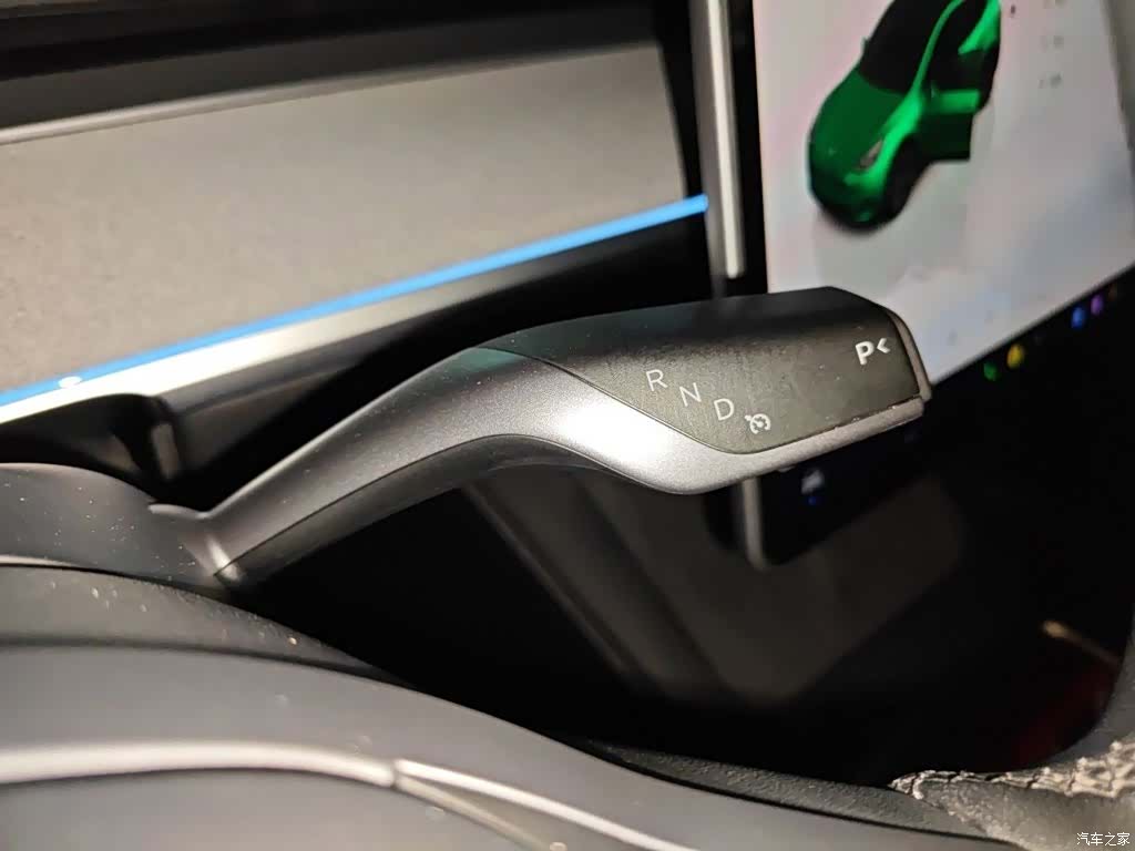 Tesla Model Y, 2024 7
