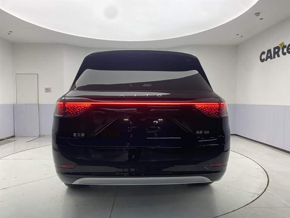 AITO Ask the world M9