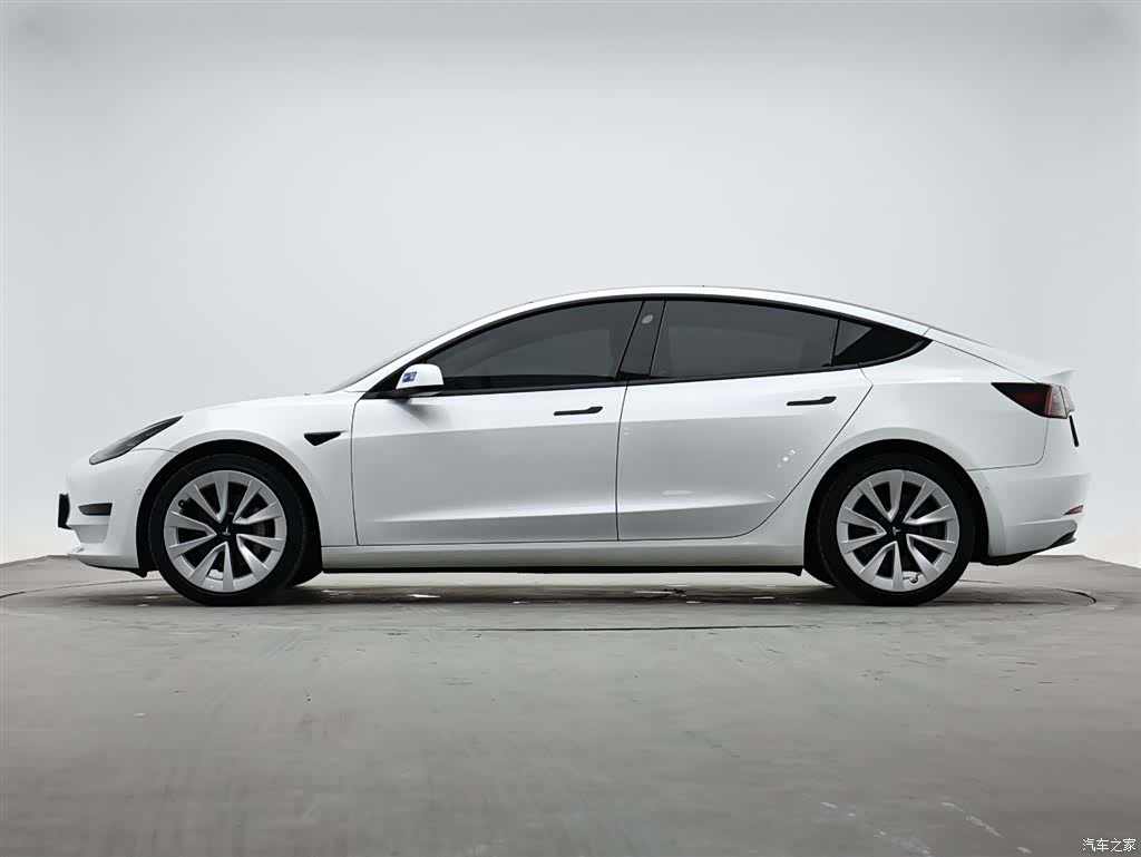 Tesla Model 3, 2021 все фото