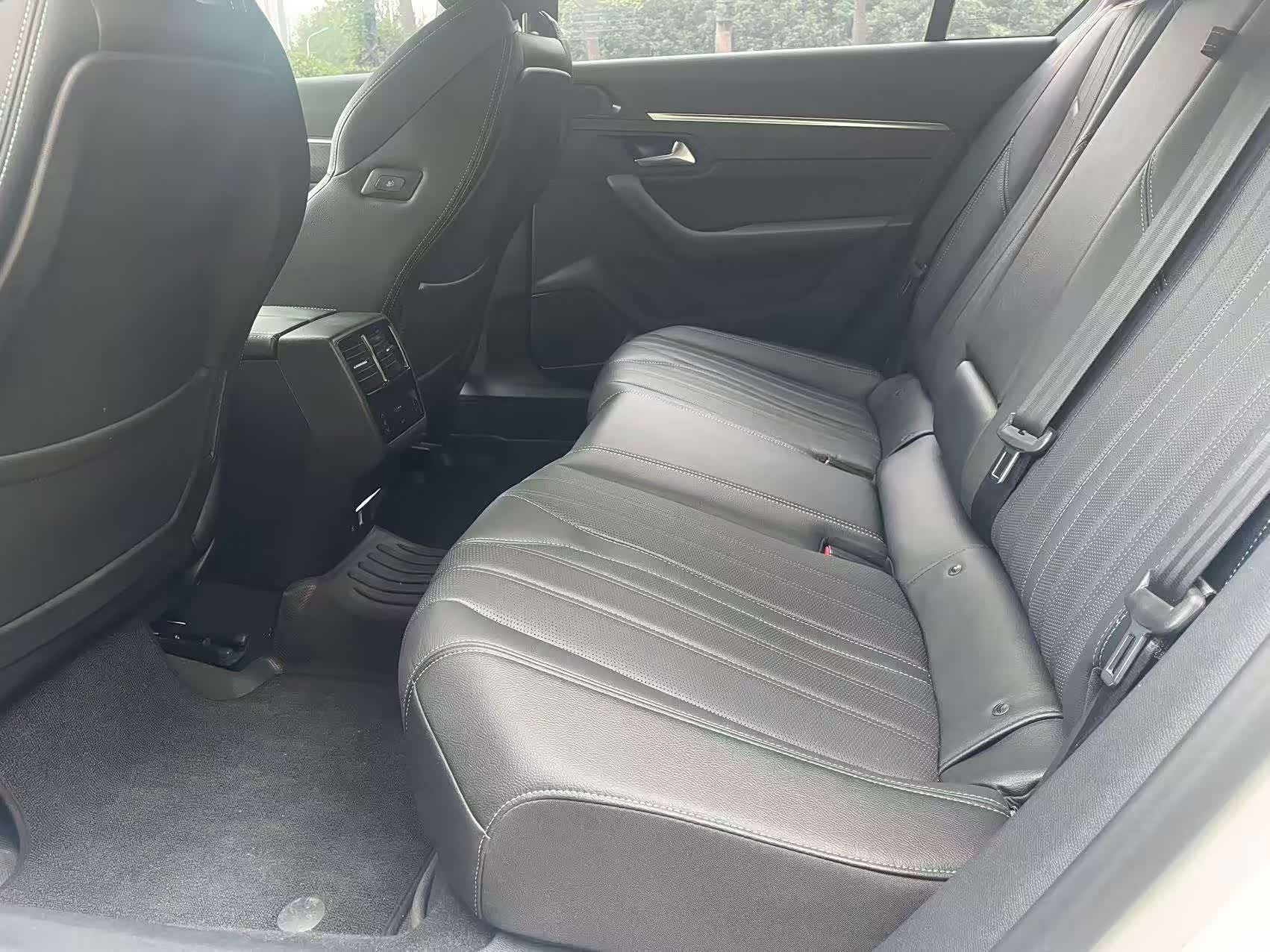 Peugeot 508L, 2025 4