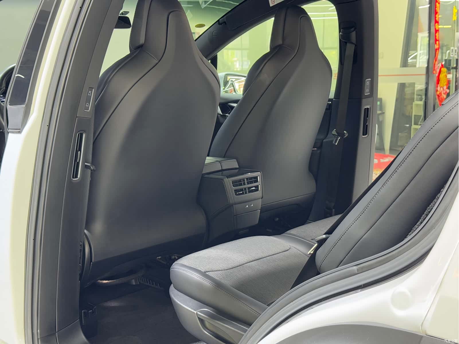 Tesla Model X, 2019 18