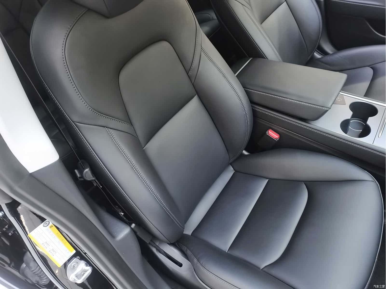 Tesla Model 3, 2022 10