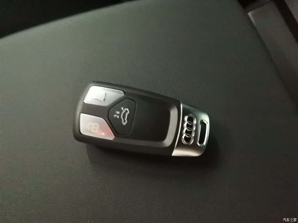 Audi Q5L, 2023 9