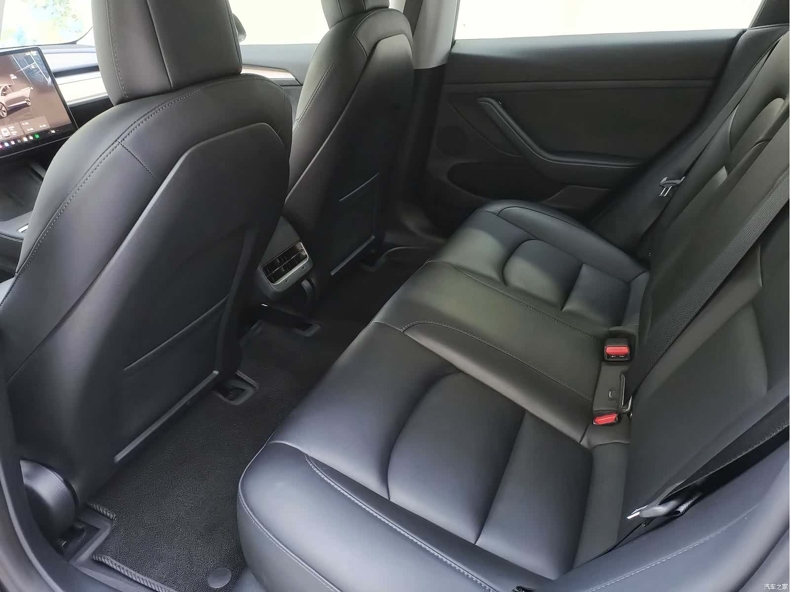 Tesla Model 3, 2022 8