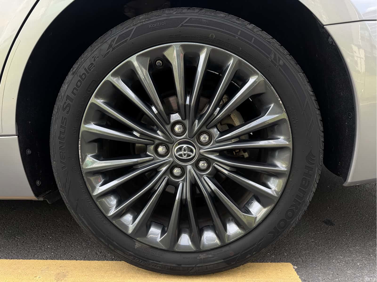 Toyota Avalon, 2020 8