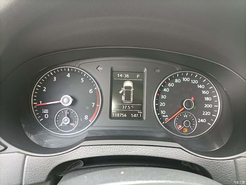 Volkswagen Xia, 2016 12