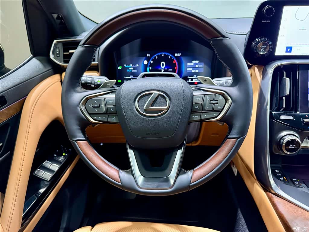 Lexus LX, 2025 22