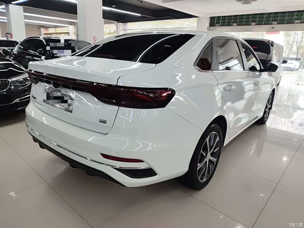 Geely Emgrand, 2024 все фото