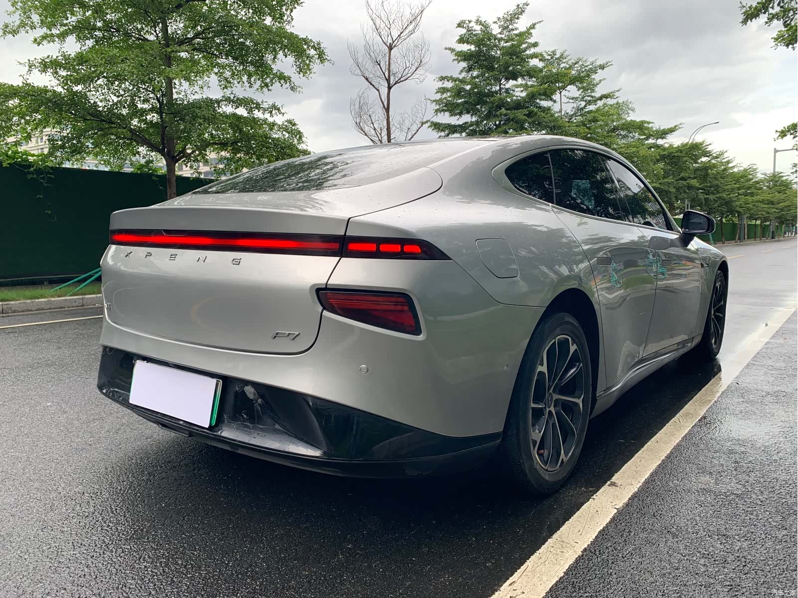 Xpeng P7, 2022 4