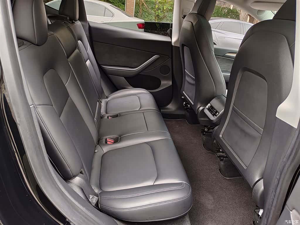 Tesla Model Y, 2022 8