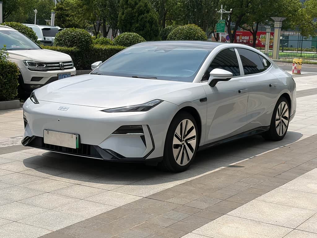 Geely Galaxy E8