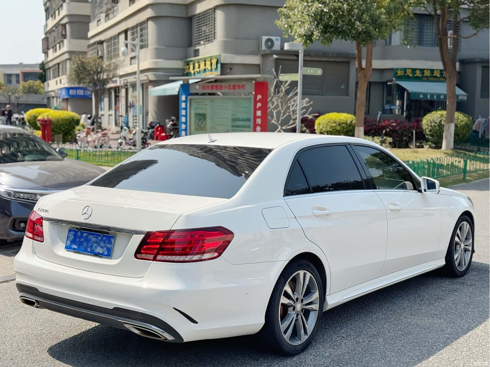 Mercedes-Benz E-Class, 2015 4