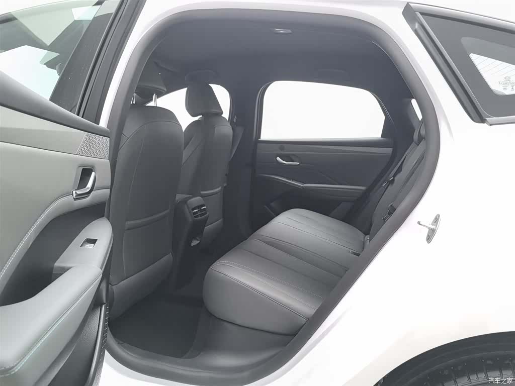 BYD Qin, 2026 15