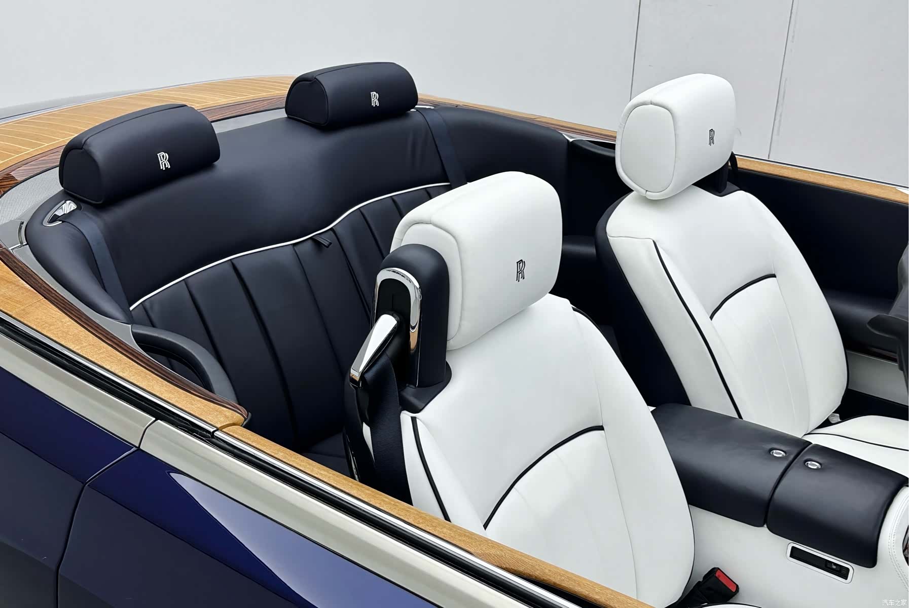 Rolls-Royce Phantom, 2011 26