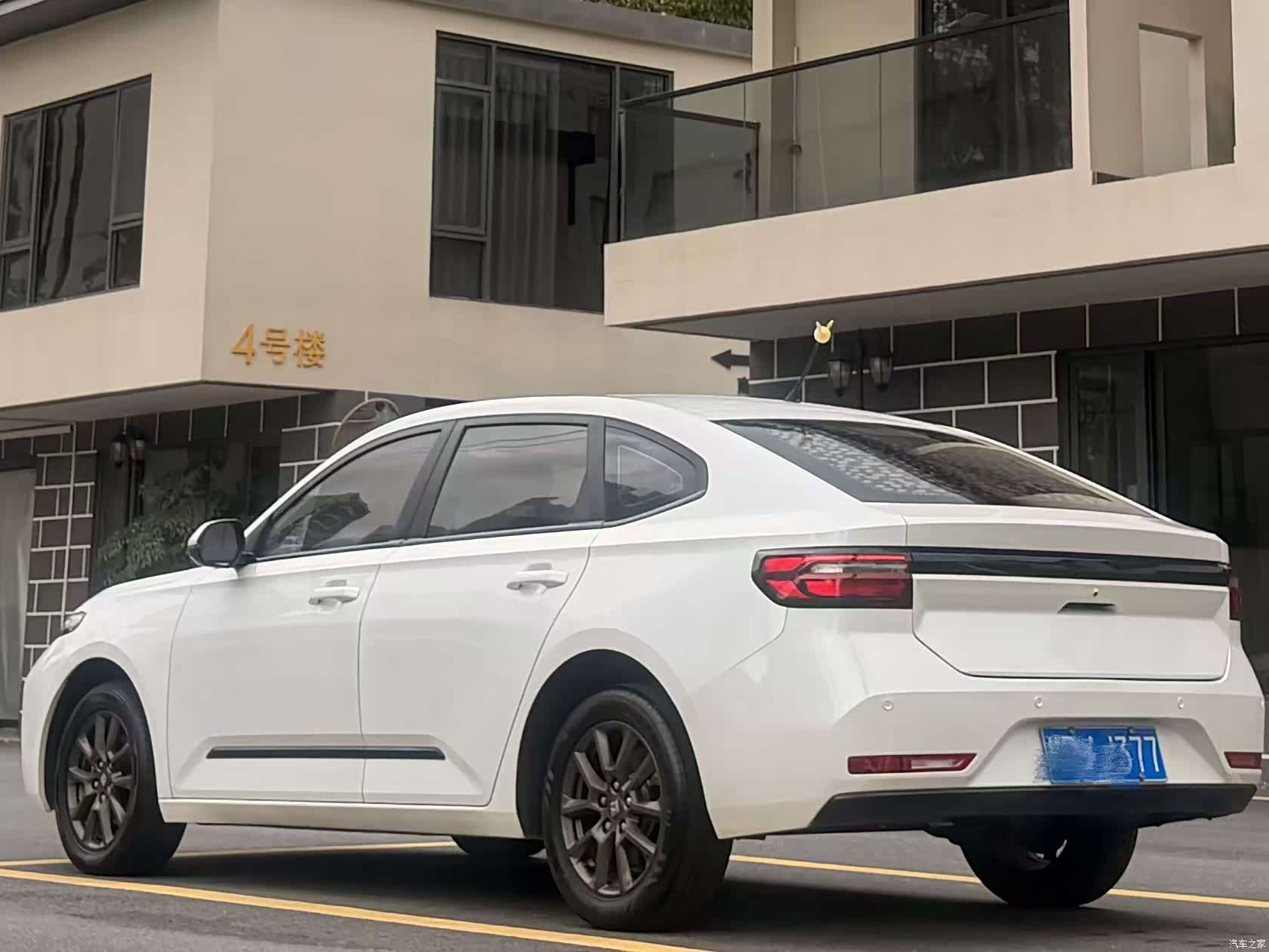 Wuling RC-5, 2022 4