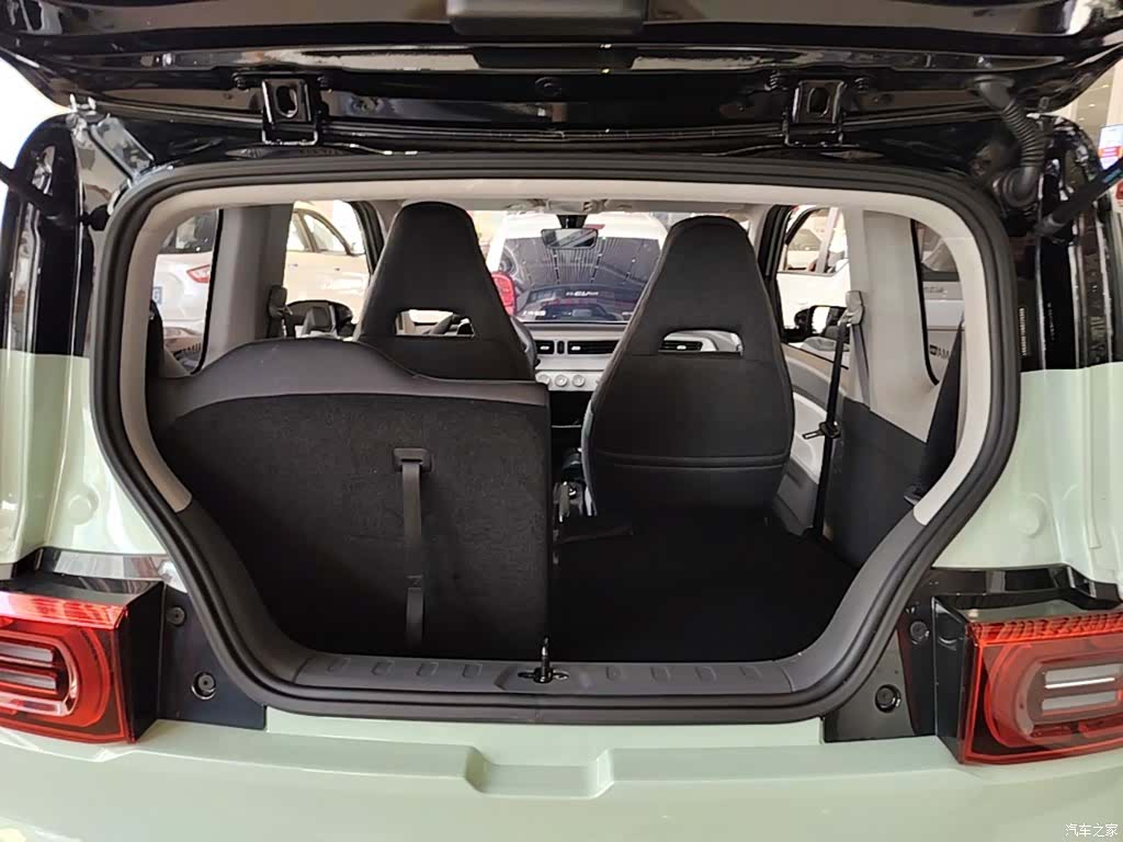 Wuling MINIEV, 2022 19