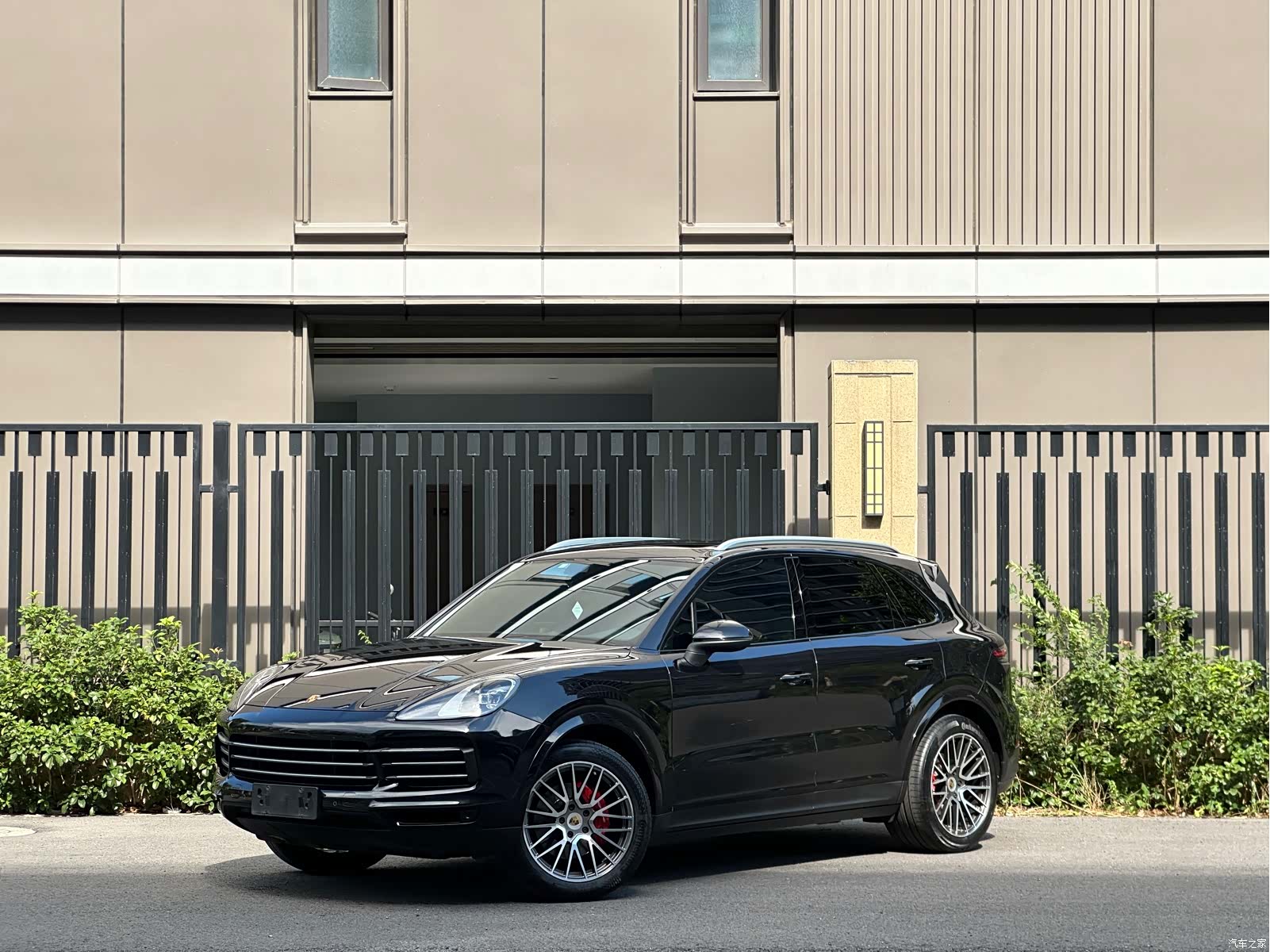 Porsche Cayenne, 2020 1
